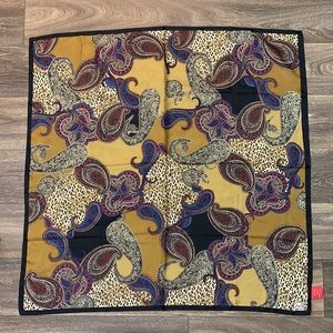 Oscar De La Renta Paisley Silk Scarf